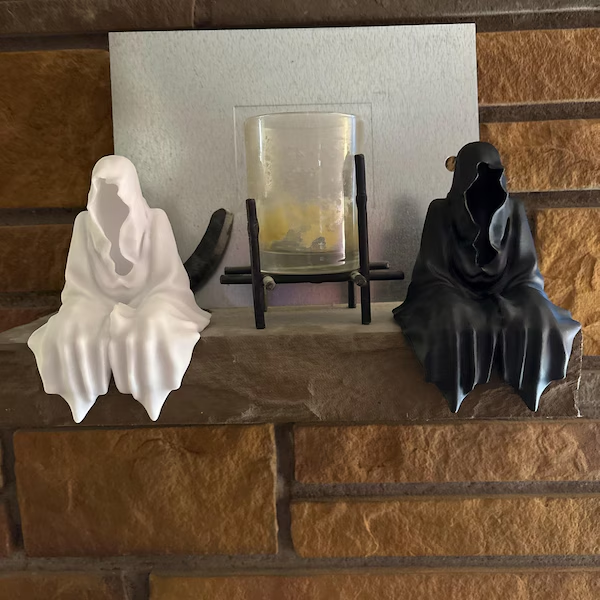 Black Robe Wizard-White Robe Wizard Sculpture