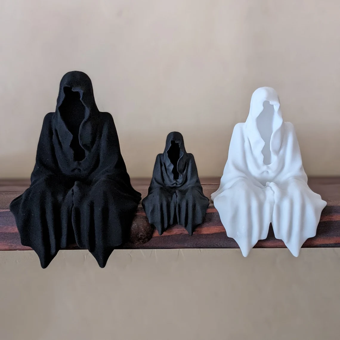 Black Robe Wizard-White Robe Wizard Sculpture